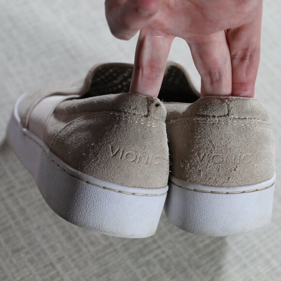 Vionic Size 6 Tan Perforated Slip On Sneakers - Picture 4 of 5
